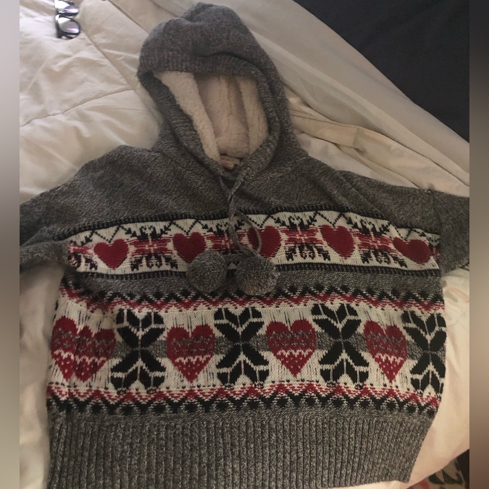 SWEATER HOODIE Donated 🙌🏼